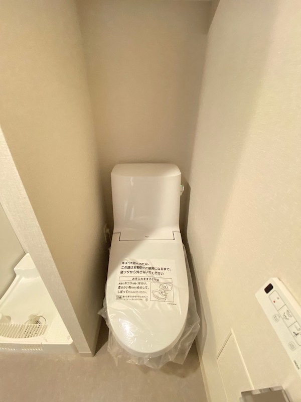 トイレ　参考写真）同じ間取の別のお部屋です