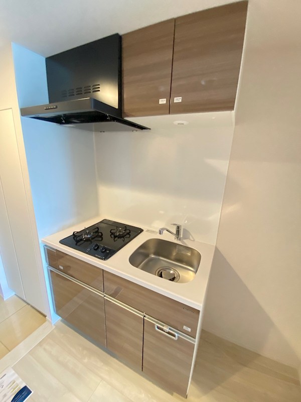 キッチン　（参考写真）同じ間取の別のお部屋です