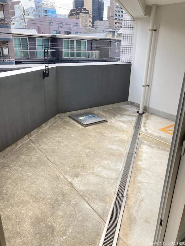 バルコニー　※別号室の参考写真です。