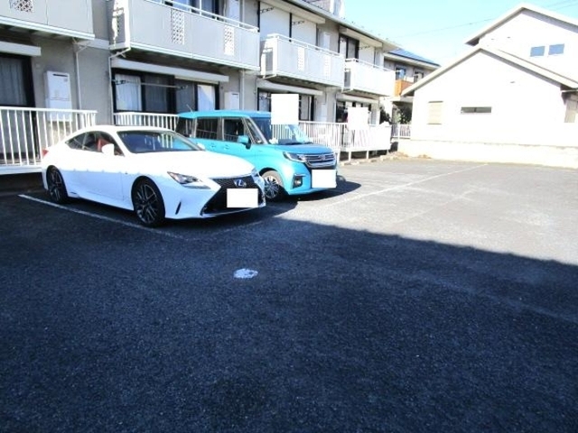 駐車場　駐車場（要空き確認）