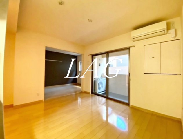 居室・リビング　洋室のお部屋です。