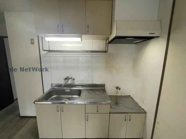 キッチン　※同物件、別部屋の写真です