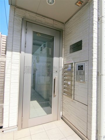 エントランス　TVモニター付オートロック　メールBOX　エントランス