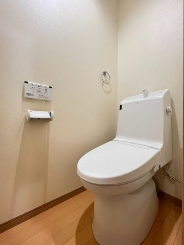 三記マンションIIIのトイレ写真