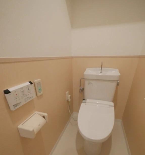 トイレ　※同マンション別室参考写真
