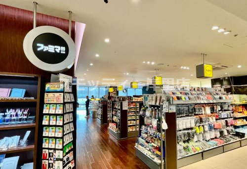コンビニ　ファミマ?あべのハルカス店（コンビニ）まで743m
