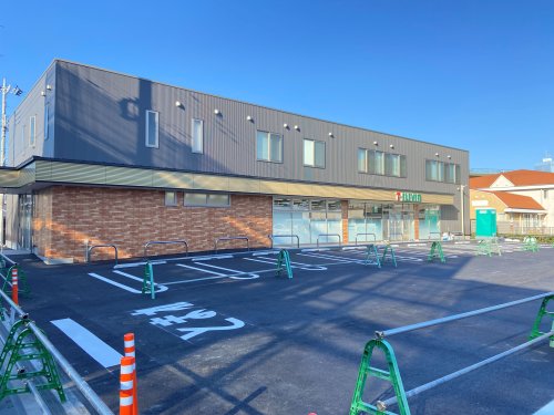 コンビニ　セブンイレブン 松戸常盤平駅前店（コンビニ）まで86m