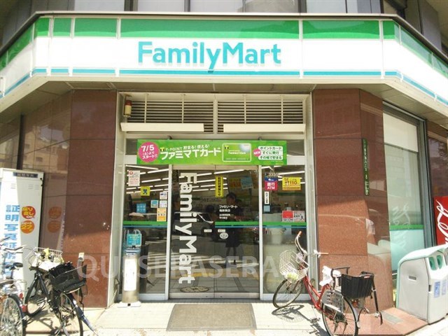 コンビニ　ファミリーマート曽根崎一丁目店（コンビニ）まで145m