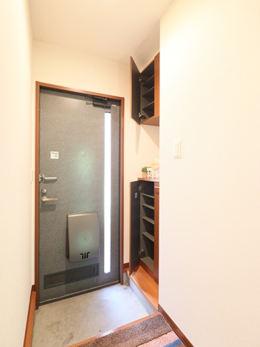 Maison de Glycineの玄関写真