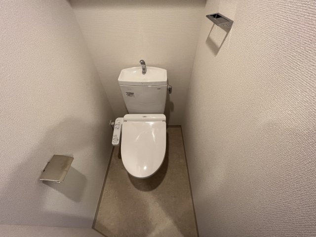 エステムコート神戸大倉山公園のトイレ写真