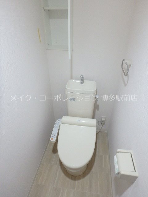 ＪＲ鹿児島本線 吉塚駅 徒歩12分 10階建 築13年のトイレ写真