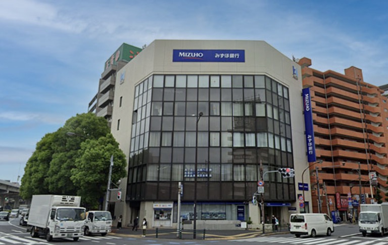 銀行　みずほ銀行江戸川橋支店（銀行）まで86m