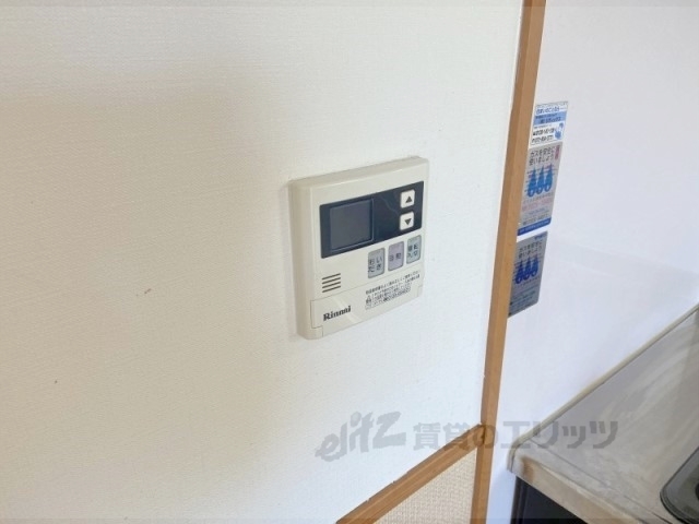 その他設備　給湯器リモコン