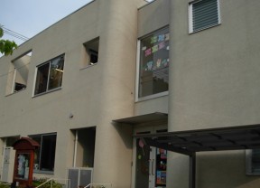 幼稚園・保育園　なでしこ保育園（幼稚園・保育園）まで378m