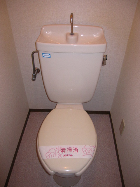 トイレ　トイレ（コンセントがあります）