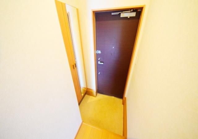 ブルーライン 上永谷駅 徒歩10分 2階建 築13年の玄関写真
