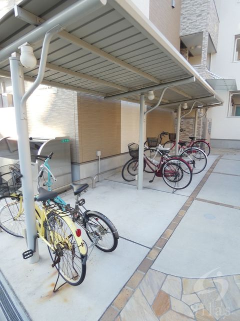 地下鉄谷町線 喜連瓜破駅 徒歩8分 3階建 築10年の外観写真
