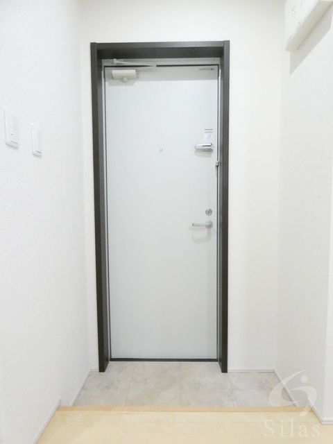 地下鉄谷町線 喜連瓜破駅 徒歩8分 3階建 築10年の玄関写真