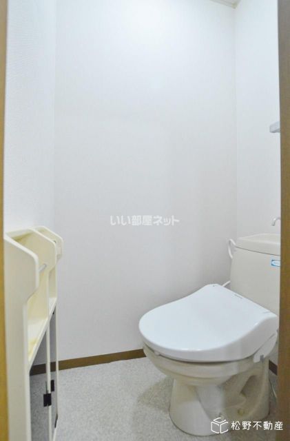 ファミール三木 Bのトイレ写真