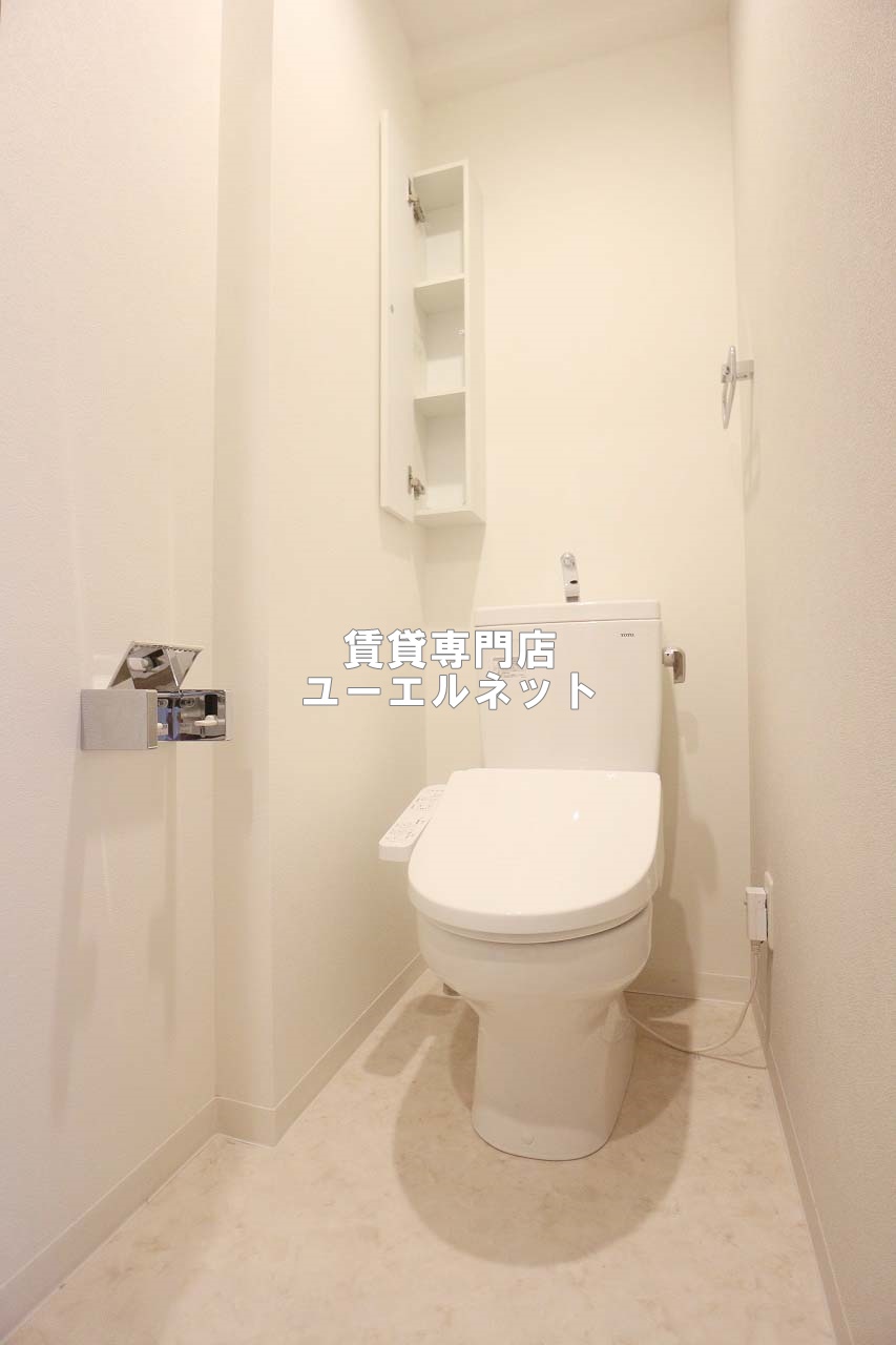 阪急宝塚線 庄内駅 徒歩2分 13階建 築3年のトイレ写真