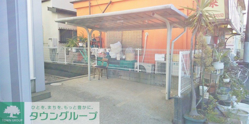 その他　屋根付き駐輪場