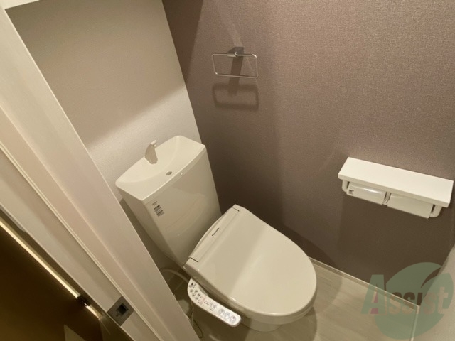 トイレ　トイレにはウォシュレットが設置済みですね