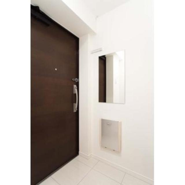 玄関　※写真は同タイプ住戸です。
