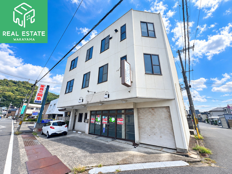 鳴神店舗付き戸建の外観写真