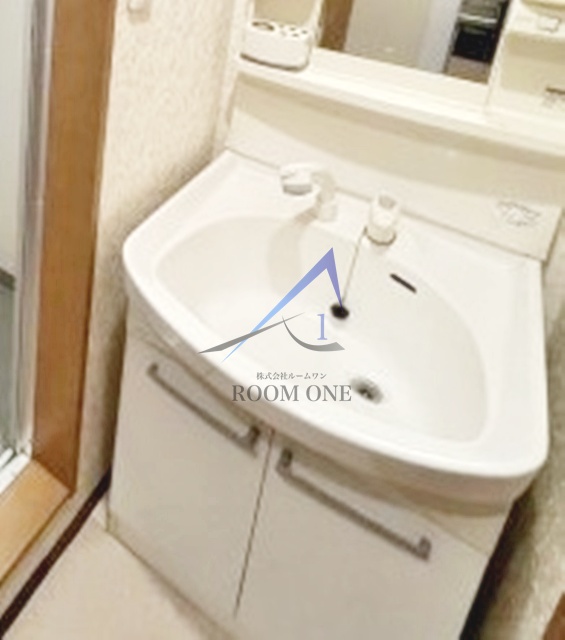 洗面設備　洗面台です。