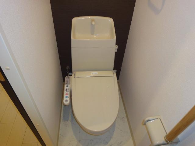 トイレ　シャワー付トイレ