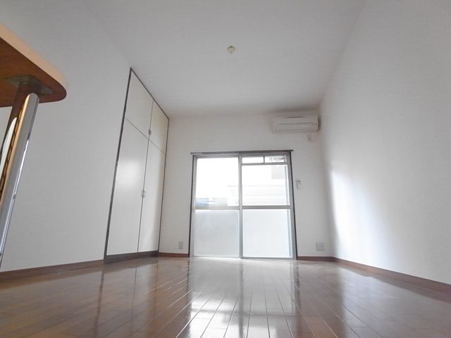その他部屋・スペース　開放感のあるお部屋で快適生活
