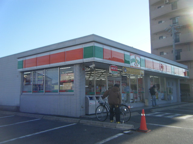 コンビニ　サンクス 東浦駅前店（コンビニ）まで911m
