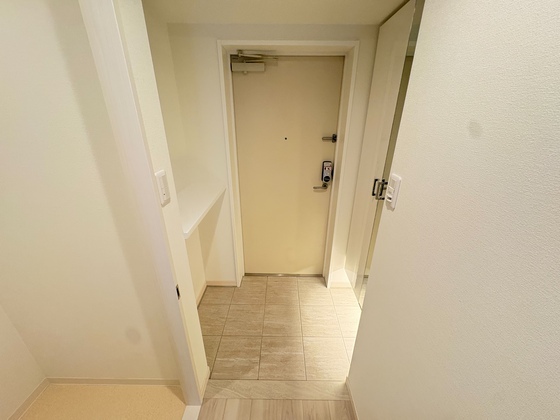 ヴィラシオン段原南の玄関写真