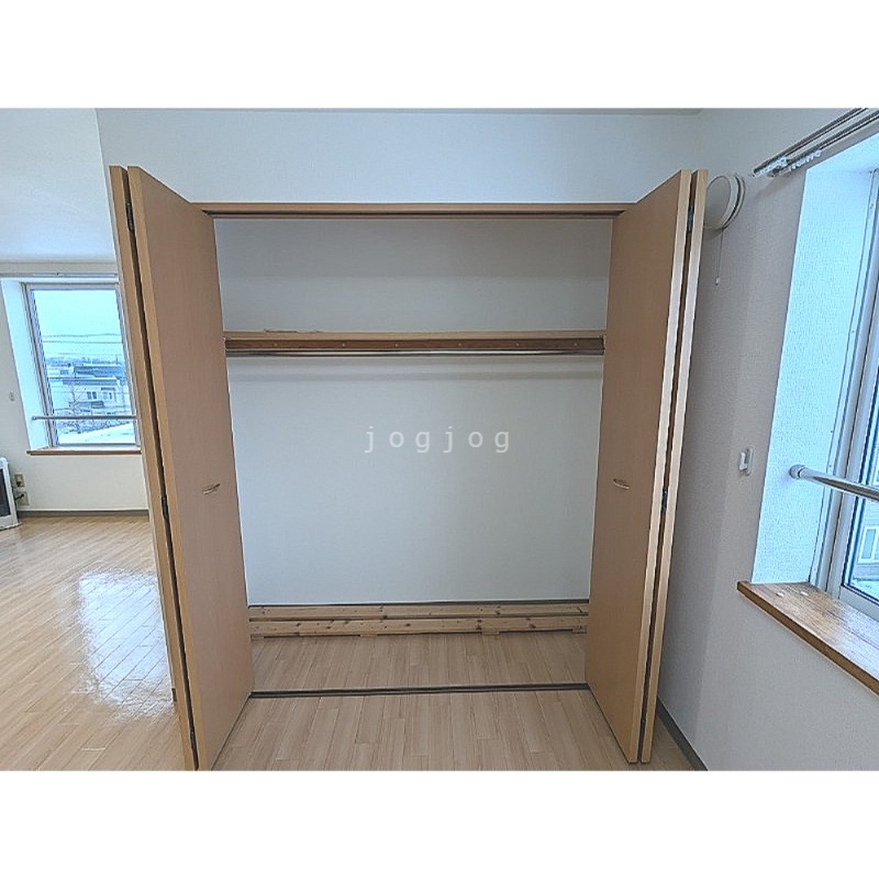 収納　収納が大きく、たくさんものが入ります。