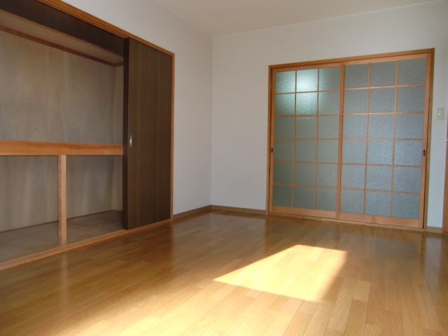 グリンピアAの居間写真
