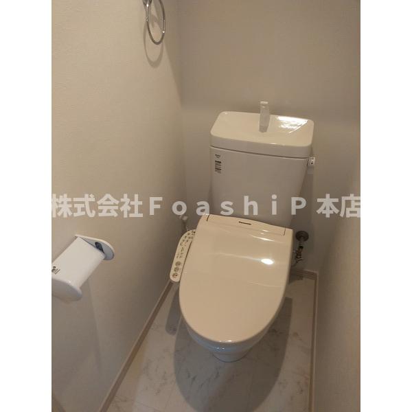 京急本線 大森町駅 徒歩6分 3階建 築7年のトイレ写真