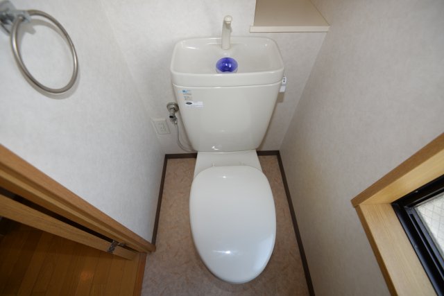 KHKコート板宿のトイレ写真
