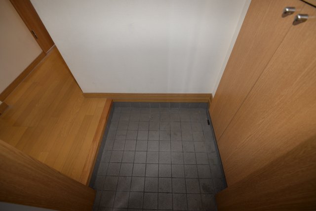 KHKコート板宿の玄関写真