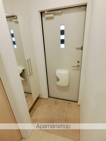ＪＲ奈良線 新田駅 徒歩12分 3階建 築9年の玄関写真