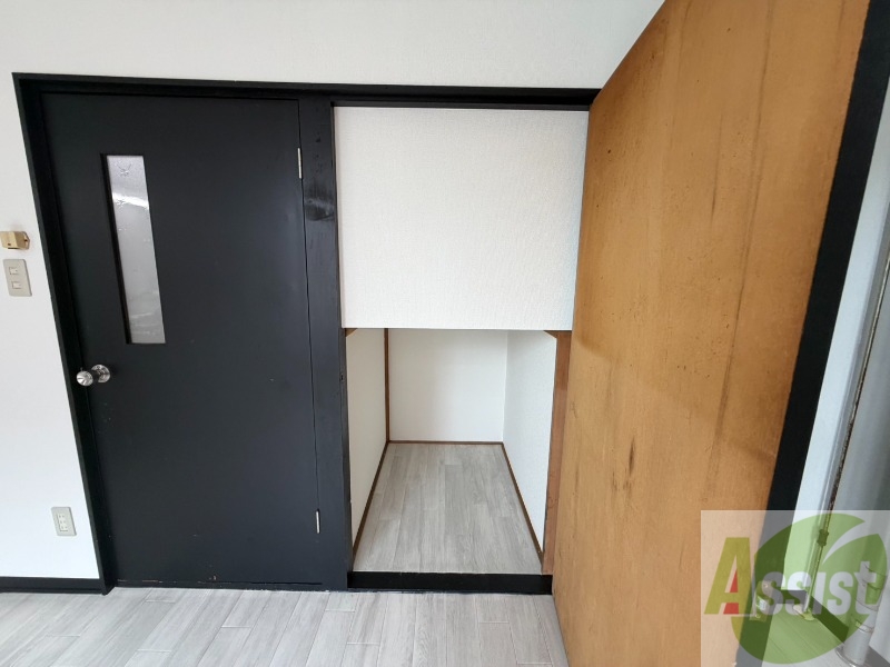 収納　寝室の収納です。部屋がすっきり片付きます。