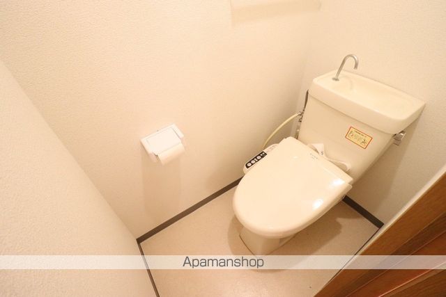 富山地鉄本線 東新庄駅 徒歩13分 3階建 築31年のトイレ写真