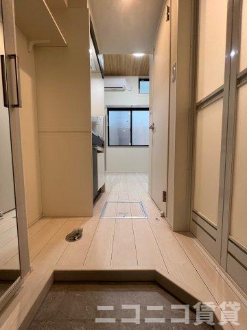 玄関　別号室イメージの為、現況を優先致します。
