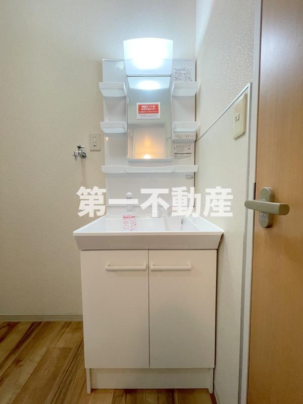 洗面設備　洗髪洗面化粧台