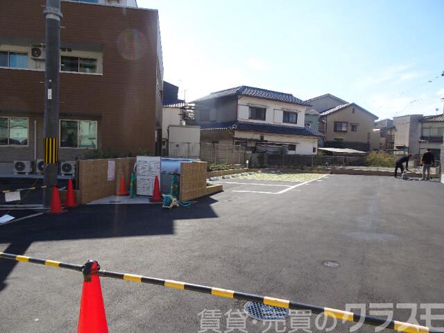 駐車場　敷地内駐車場