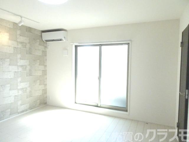 居室・リビング　明るいお部屋です♪