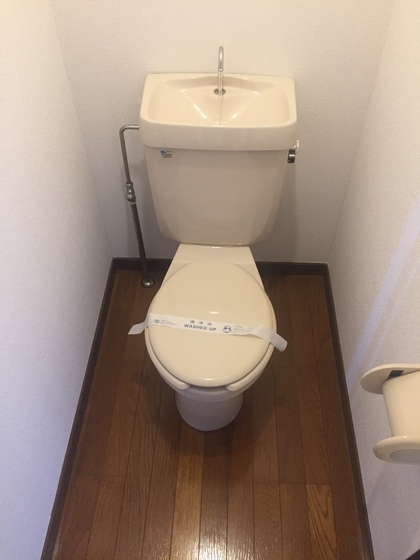 トイレ　別号室のお部屋です