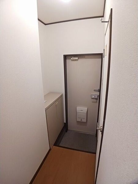 玄関　落ち着いた玄関です