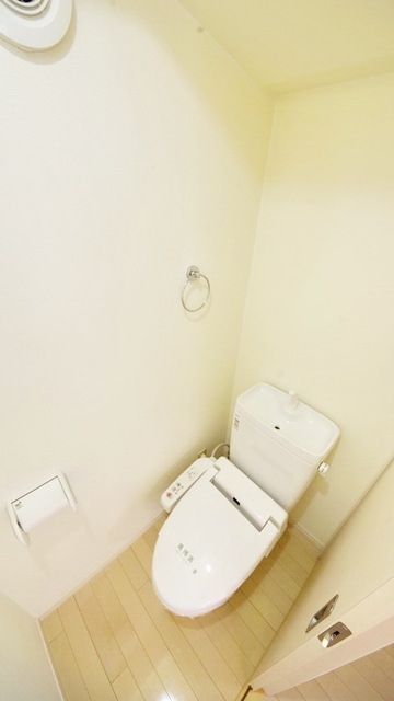マイソン・ビエラ MAISON VERREのトイレ写真