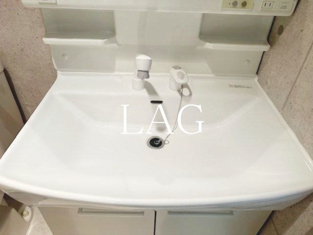 洗面設備　洗面台です。