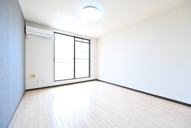 ガーデンプレイス市ヶ谷の居間写真